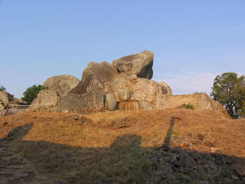 Zimbabwe-ruins_0547