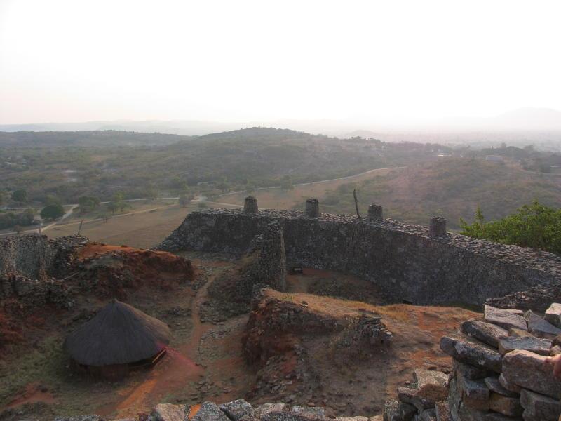 Zimbabwe-ruins_0552