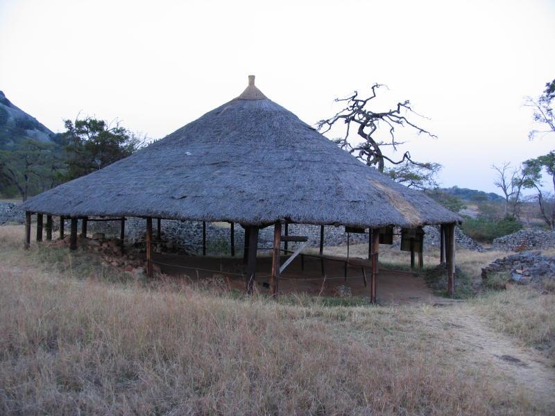 Zimbabwe-ruins_0560